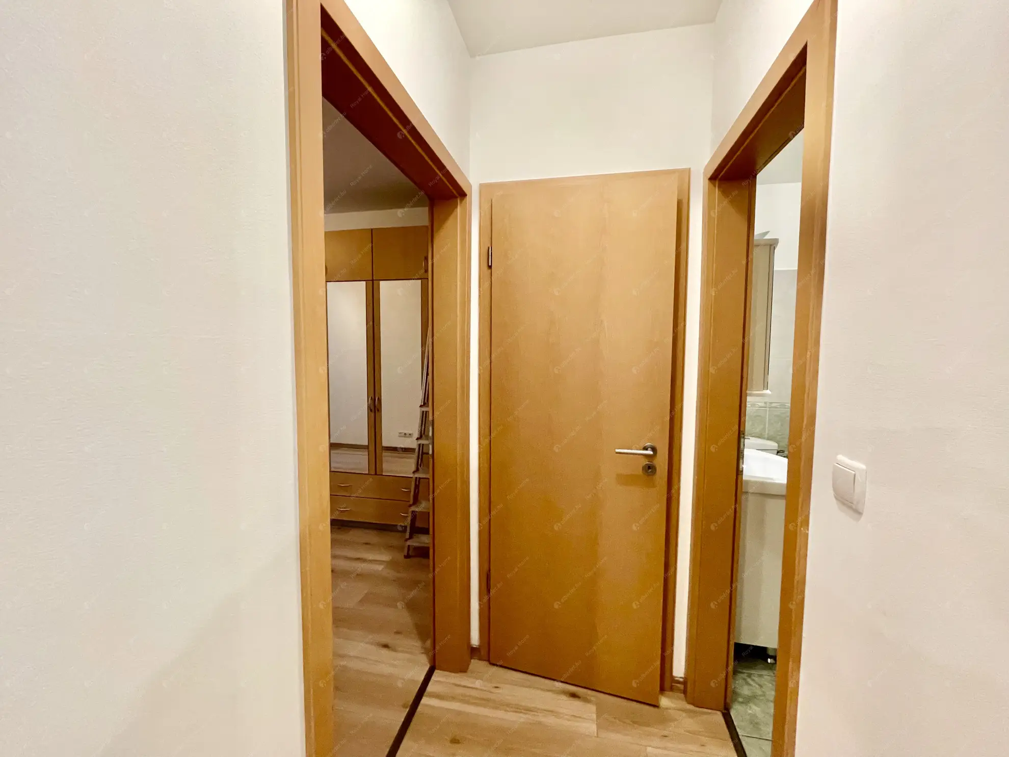 Kiadó albérlet 240000 Ft/hó áron: Budapest, XIX. kerület  Kossuth Lajos utca. Mérete: 54 nm, 2 szobás | Alberlet.hu - 6585613