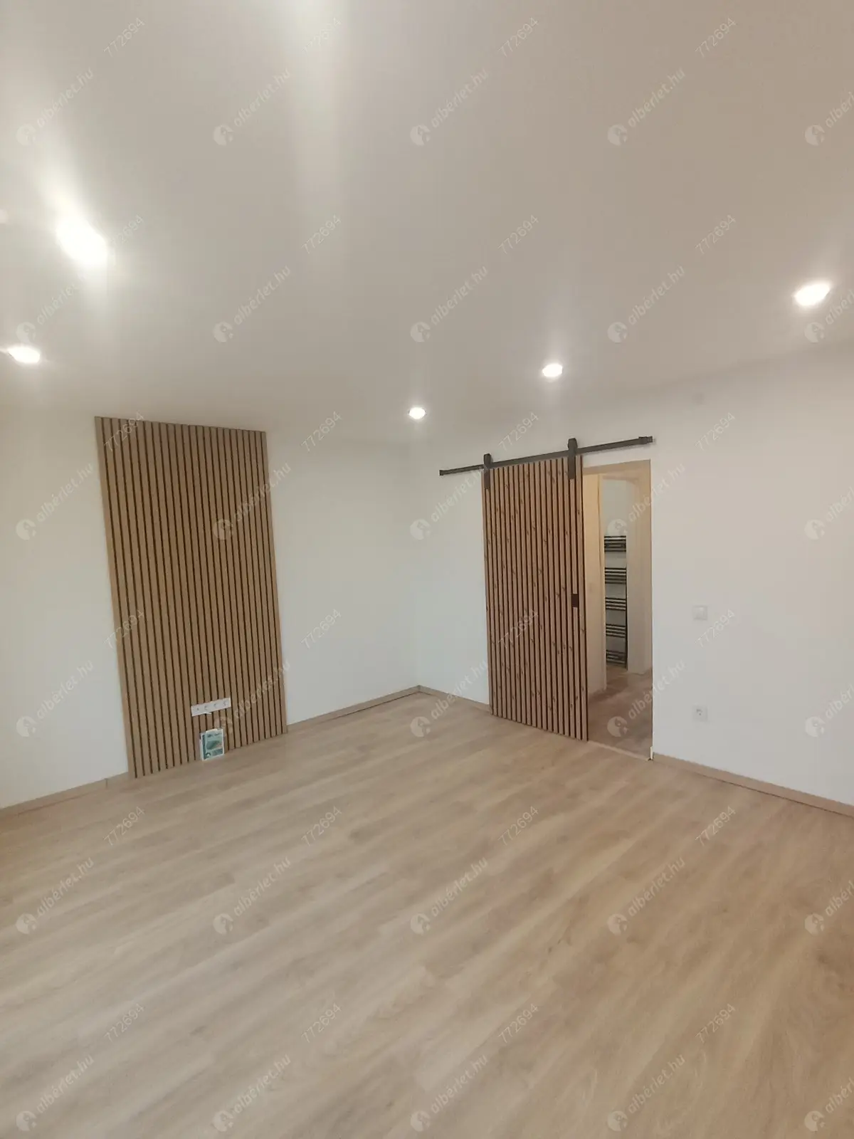 Kiadó albérlet 200000 Ft/hó áron: Budapest, XIX. kerület  Pannónia út. Mérete: 32 nm, 1 szobás | Alberlet.hu - 6617329