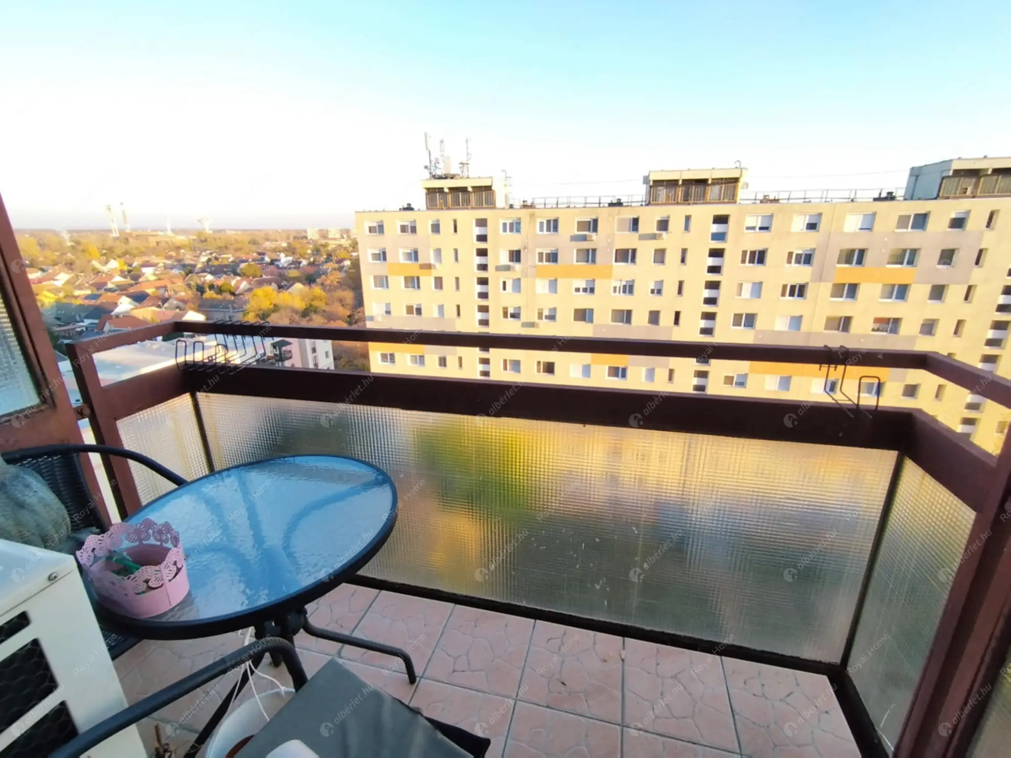 Kiadó albérlet 215000 Ft/hó áron: Budapest, XIX. kerület  Szigligeti utca. Mérete: 56 nm, 3 szobás | Alberlet.hu - 6575399