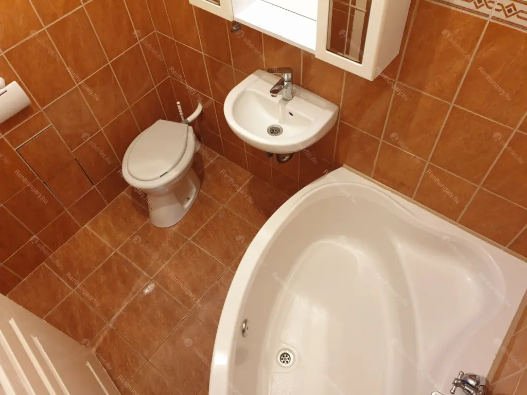 Kiadó albérlet 280000 Ft/hó áron: Budapest, XV. kerület  Bánk utca. Mérete: 74 nm, 3 szobás | Alberlet.hu - 6675964