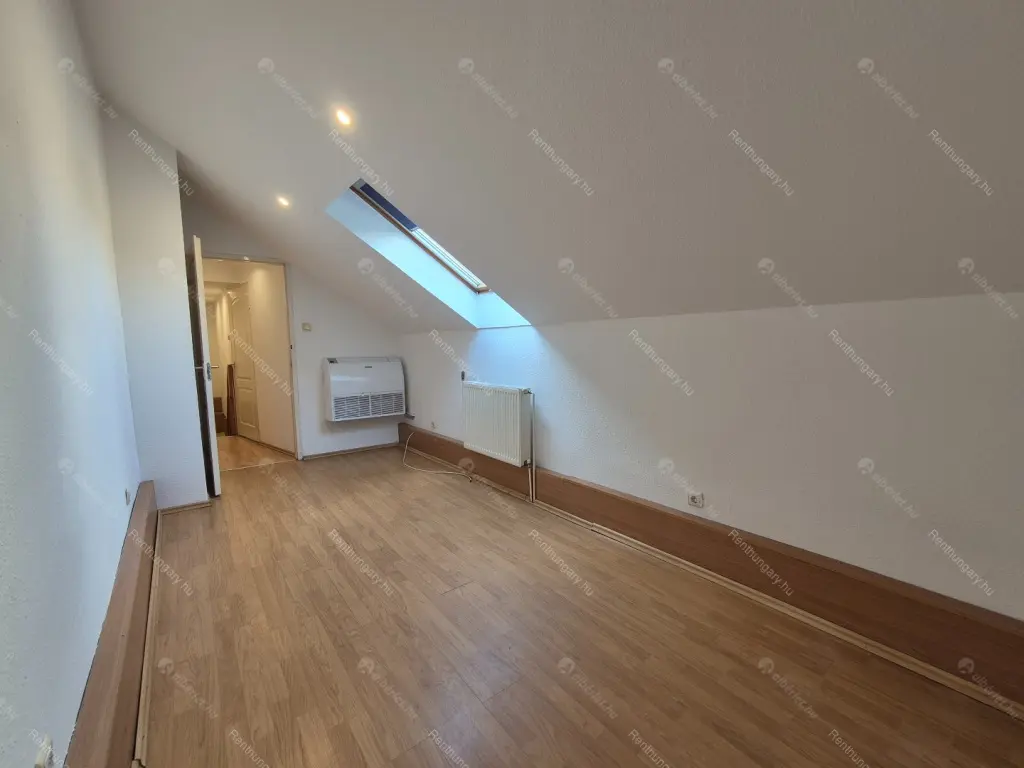 Kiadó albérlet 280000 Ft/hó áron: Budapest, XV. kerület  Bánk utca. Mérete: 74 nm, 3 szobás | Alberlet.hu - 6675979