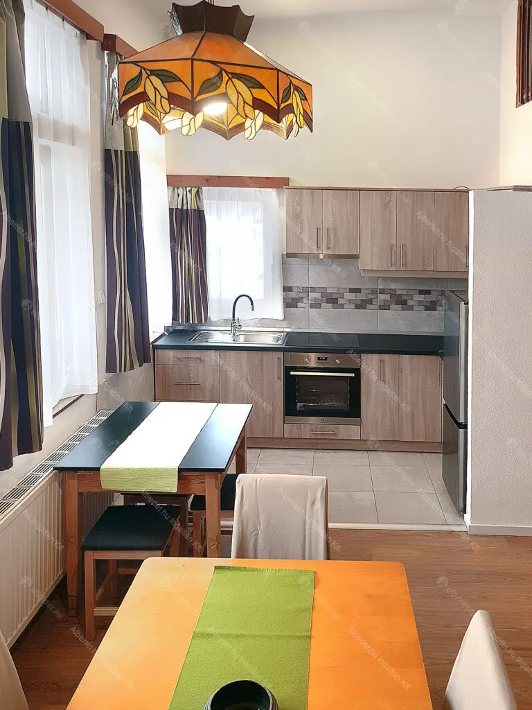 Kiadó albérlet 260000 Ft/hó áron: Budapest, XV. kerület  Beller Imre utca. Mérete: 74 nm, 1 szobás | Alberlet.hu - 6708411