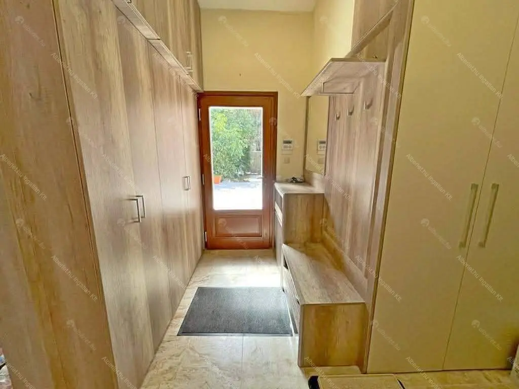 Kiadó albérlet 500000 Ft/hó áron: Budapest, XV. kerület  Csajág utca. Mérete: 130 nm, 4 szobás | Alberlet.hu - 6665980