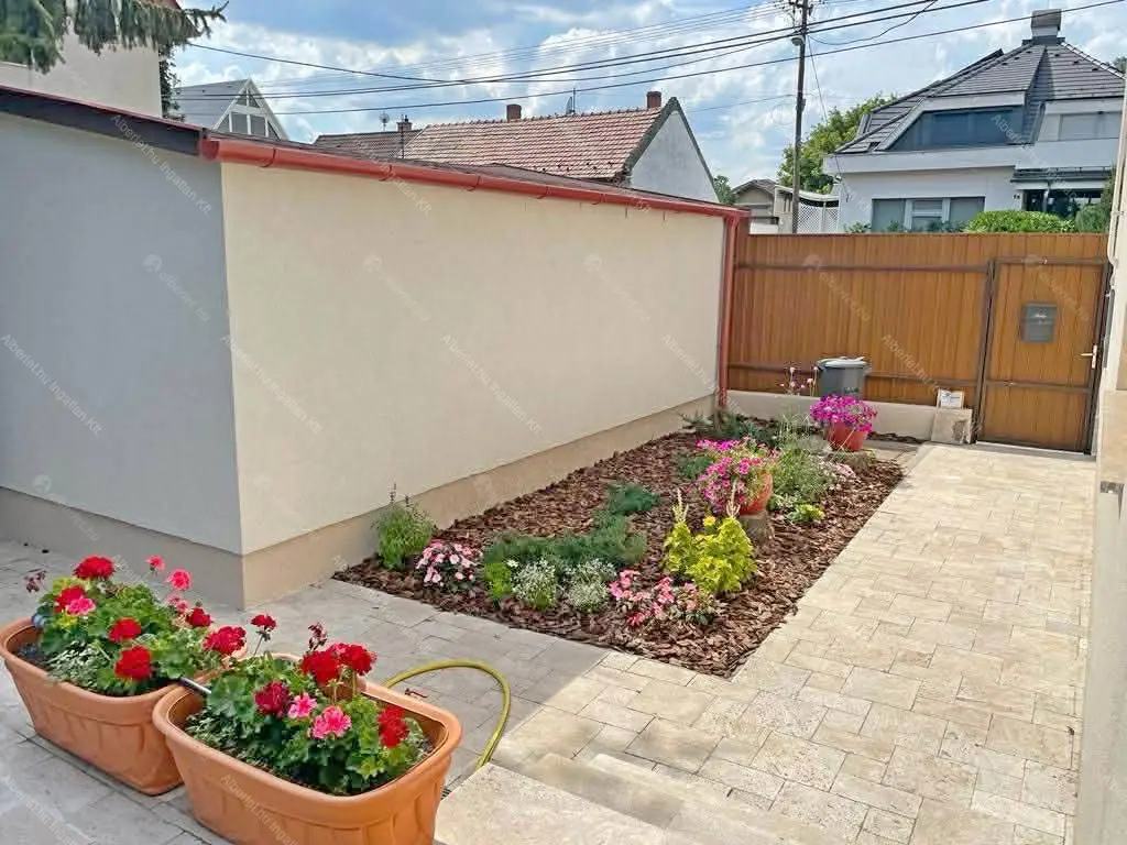 Kiadó albérlet 500000 Ft/hó áron: Budapest, XV. kerület  Csajág utca. Mérete: 130 nm, 4 szobás | Alberlet.hu - 6665994