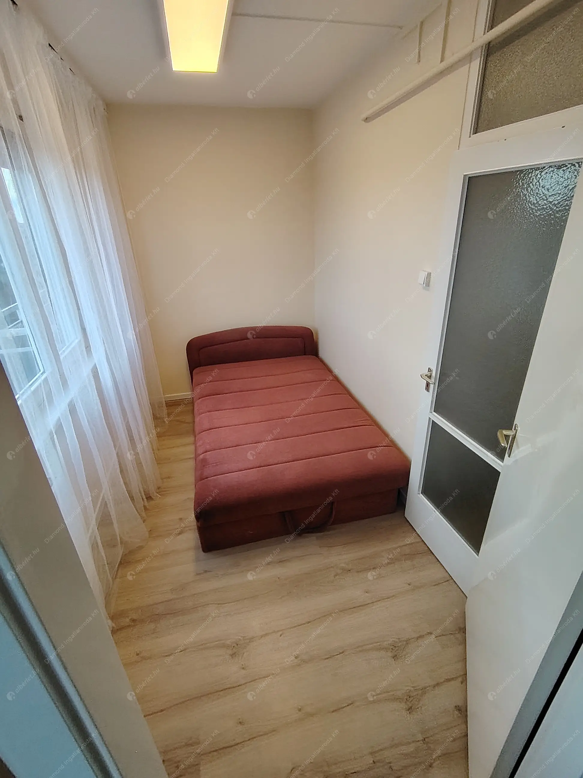 Kiadó albérlet 185000 Ft/hó áron: Budapest, XV. kerület  Drégelyvár utca. Mérete: 35 nm, 1 szobás | Alberlet.hu - 6580654
