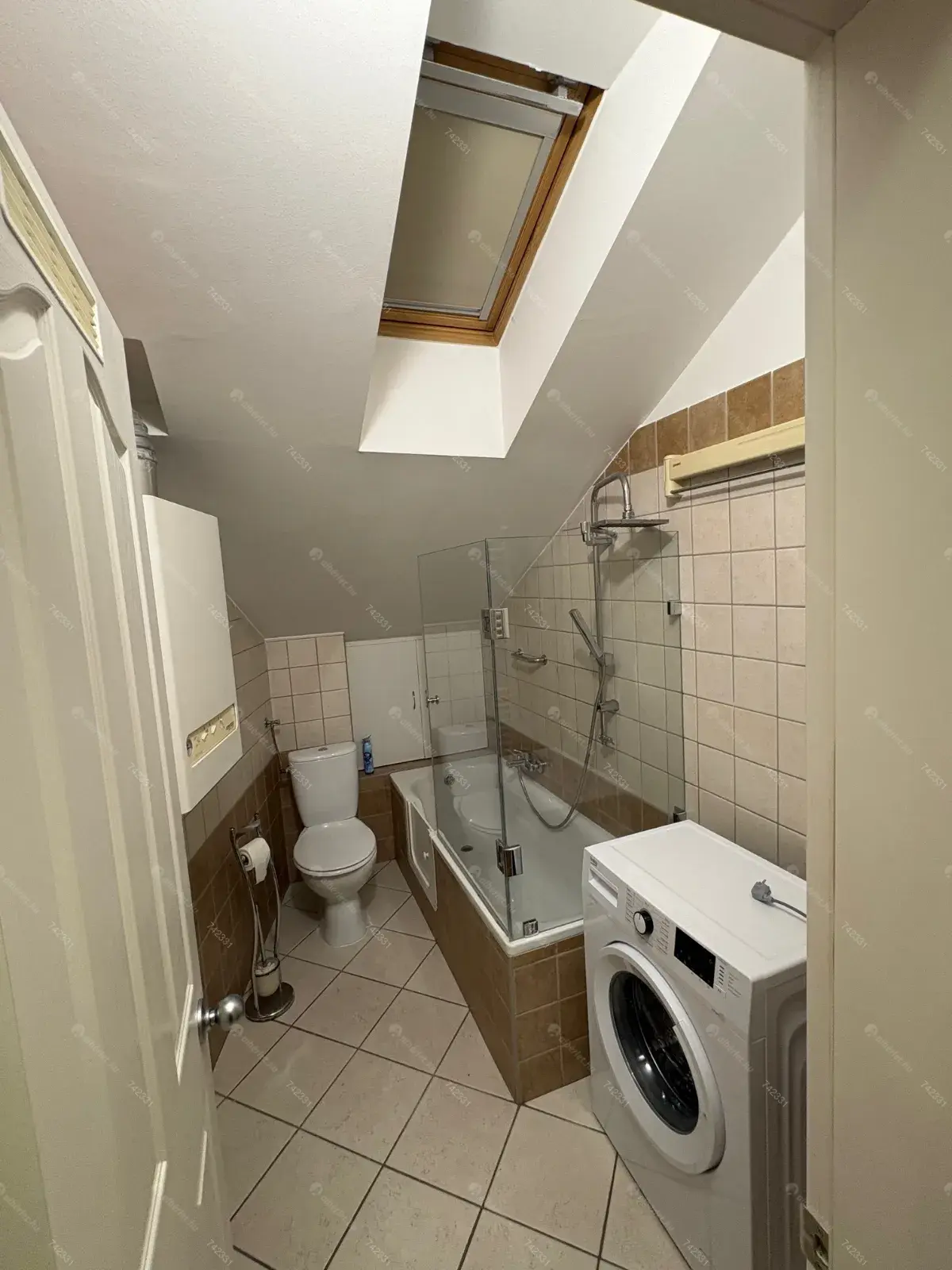 Kiadó albérlet 190000 Ft/hó áron: Budapest, XV. kerület  Kinizsi utca. Mérete: 38 nm, 1 szobás | Alberlet.hu - 6667503