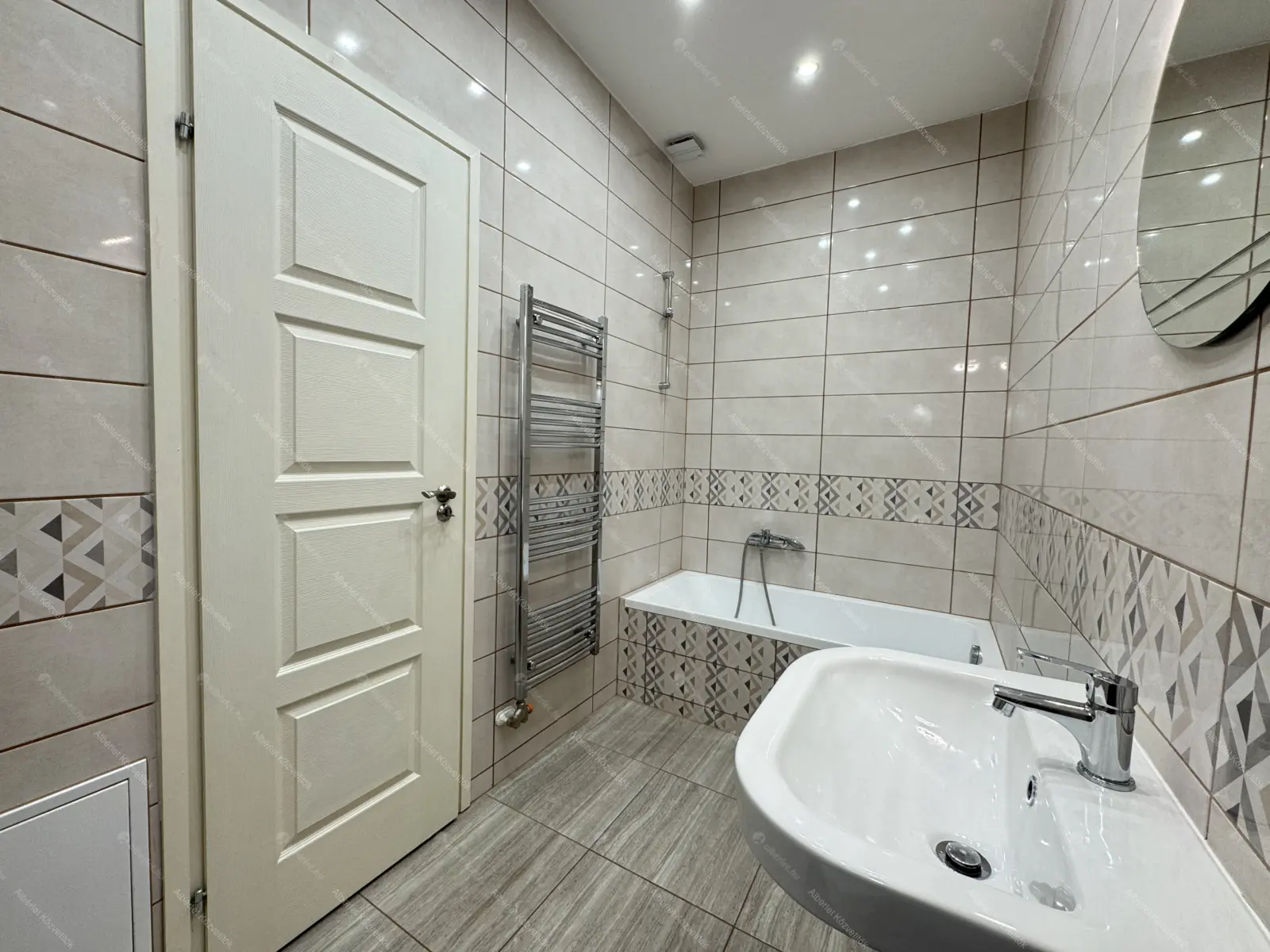 Kiadó albérlet 180000 Ft/hó áron: Budapest, XV. kerület  Kinizsi utca. Mérete: 42 nm, 1 szobás | Alberlet.hu - 6656478