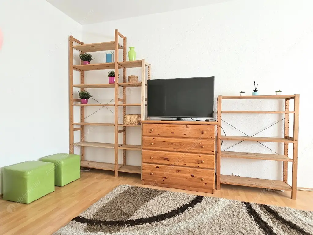 Kiadó albérlet 280000 Ft/hó áron: Budapest, XV. kerület  Kőrakás park. Mérete: 64 nm, 3 szobás | Alberlet.hu - 6598086