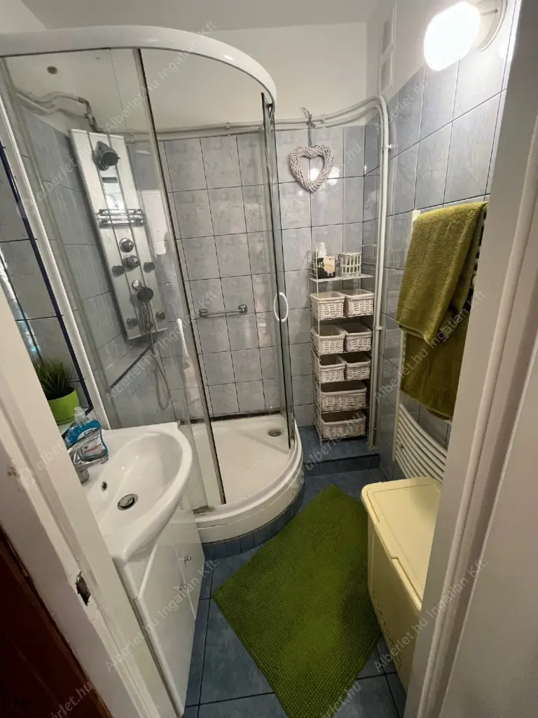 Kiadó albérlet 280000 Ft/hó áron: Budapest, XV. kerület  Kőrakás park. Mérete: 64 nm, 3 szobás | Alberlet.hu - 6598096