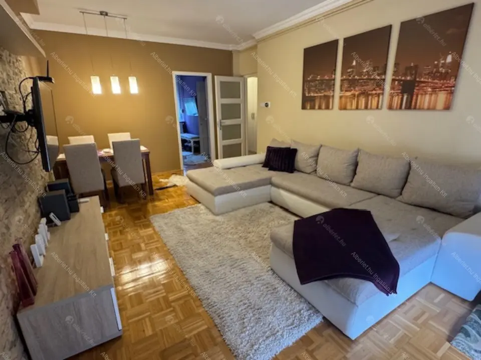 Kiadó albérlet 295000 Ft/hó áron: Budapest, XV. kerület  Lóvasút köz. Mérete: 56 nm, 2 szobás | Alberlet.hu - 6645411