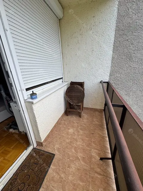 Kiadó albérlet 270000 Ft/hó áron: Budapest, XV. kerület  Lóvasút köz. Mérete: 56 nm, 2 szobás | Alberlet.hu - 6659929