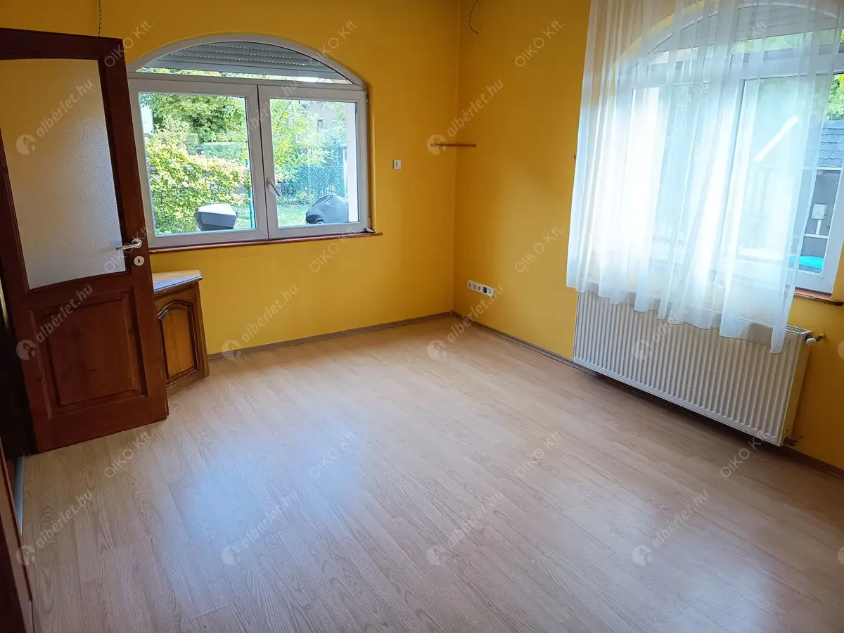 Kiadó albérlet 480000 Ft/hó áron: Budapest, XV. kerület  Madách utca. Mérete: 180 nm, 5 szobás | Alberlet.hu - 6570482