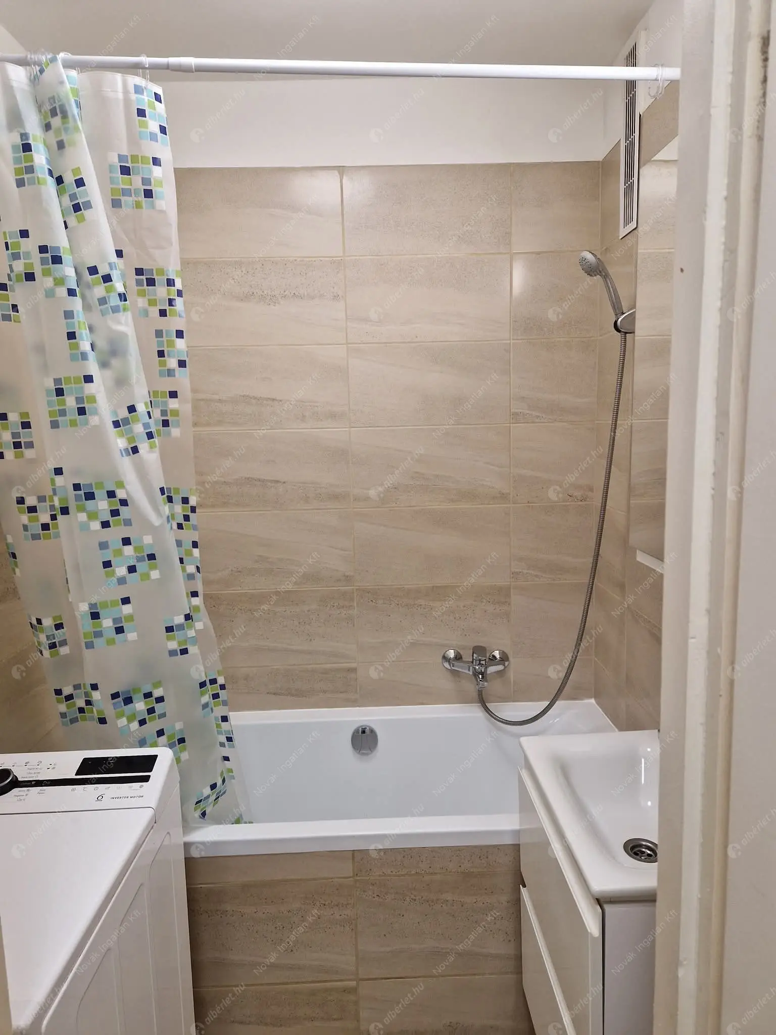 Kiadó albérlet 240000 Ft/hó áron: Budapest, XV. kerület  Neptun utca. Mérete: 54 nm, 1 szobás | Alberlet.hu - 6620848