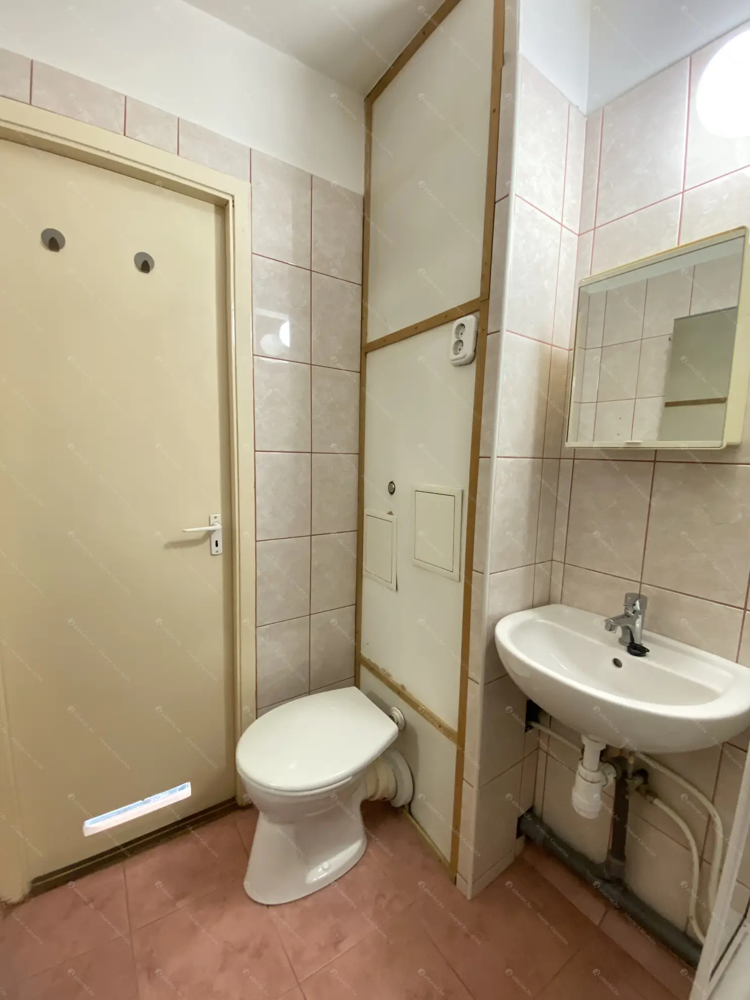 Kiadó albérlet 170000 Ft/hó áron: Budapest, XV. kerület  Nyírpalota utca. Mérete: 35 nm, 1 szobás | Alberlet.hu - 6550403