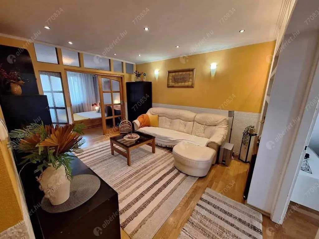 Kiadó albérlet 290000 Ft/hó áron: Budapest, XV. kerület  Páskomliget utca. Mérete: 74 nm, 3 szobás | Alberlet.hu - 6579450