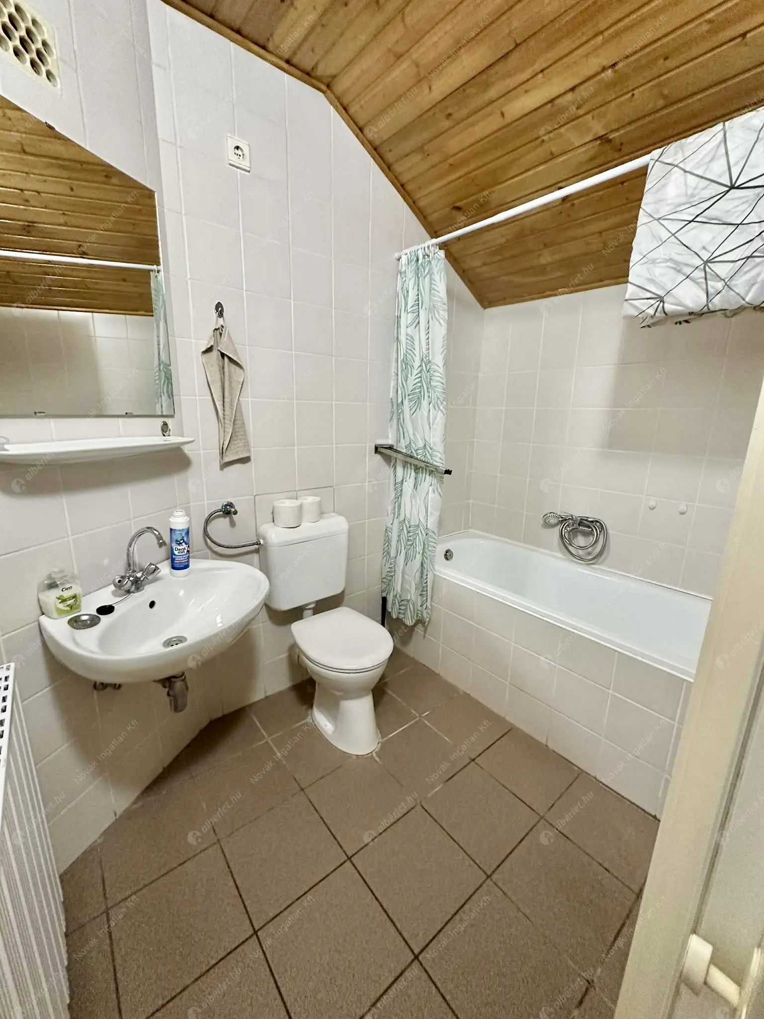 Kiadó albérlet 250000 Ft/hó áron: Budapest, XV. kerület  Szilas park. Mérete: 55 nm, 2 szobás | Alberlet.hu - 6602709