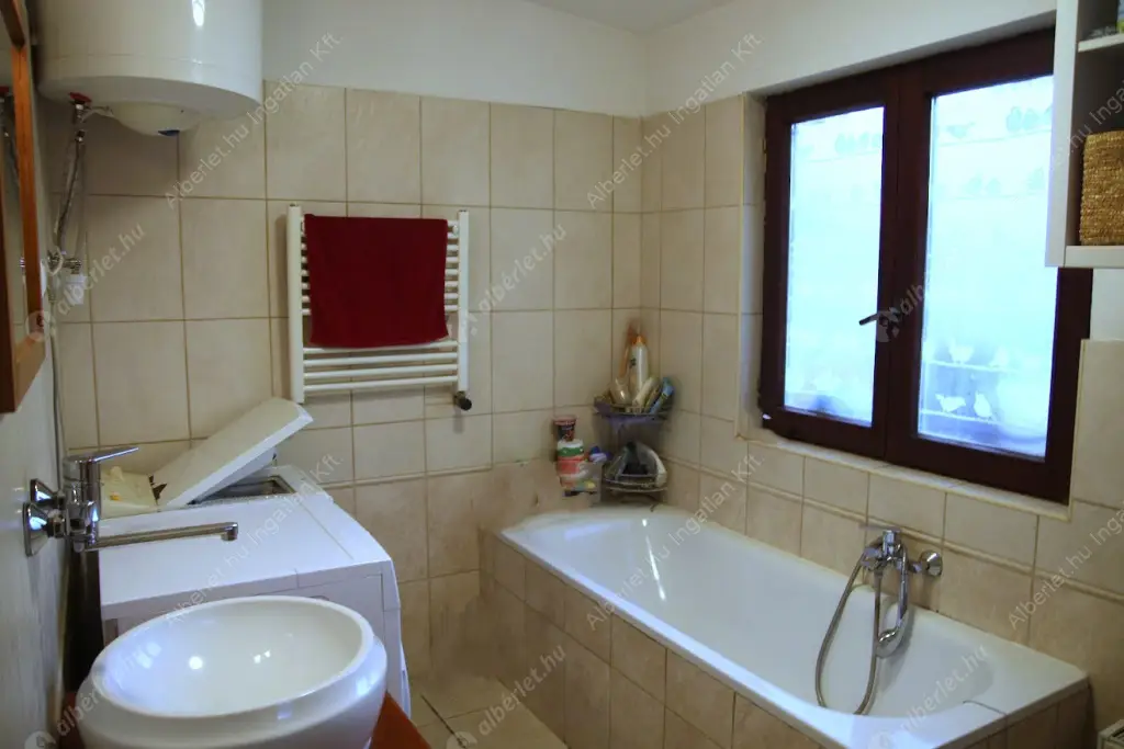 Kiadó albérlet 200000 Ft/hó áron: Budapest, XV. kerület  Tompa Mihály utca. Mérete: 50 nm, 2 szobás | Alberlet.hu - 6632969