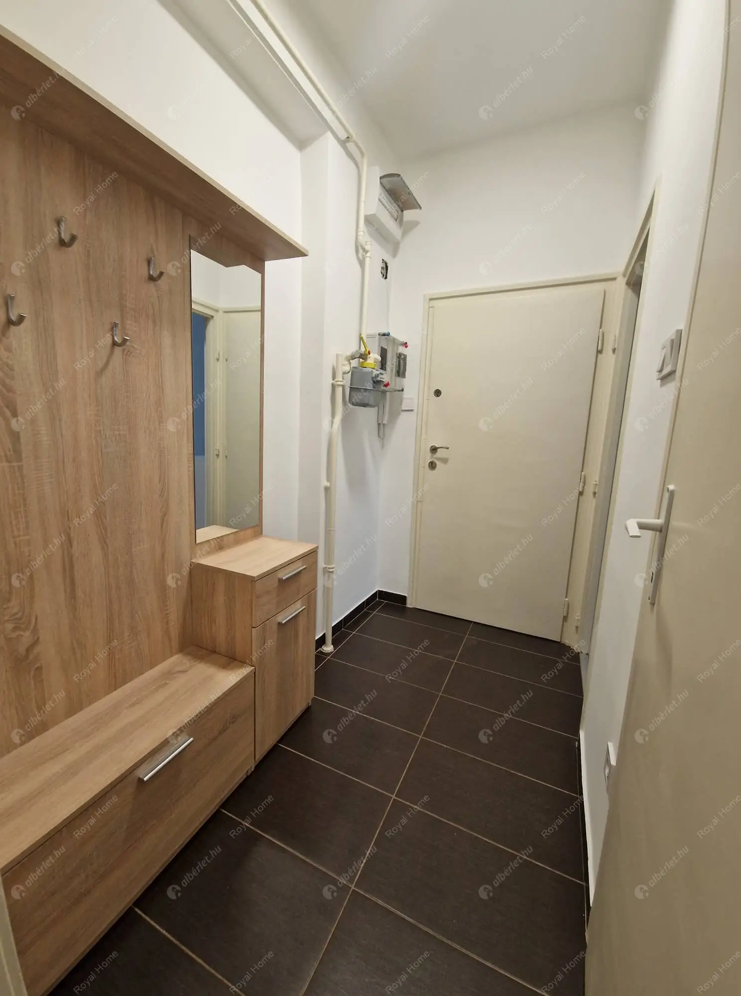 Kiadó albérlet 220000 Ft/hó áron: Budapest, XV. kerület  Törökszegfű tér. Mérete: 34 nm, 2 szobás | Alberlet.hu - 6611236