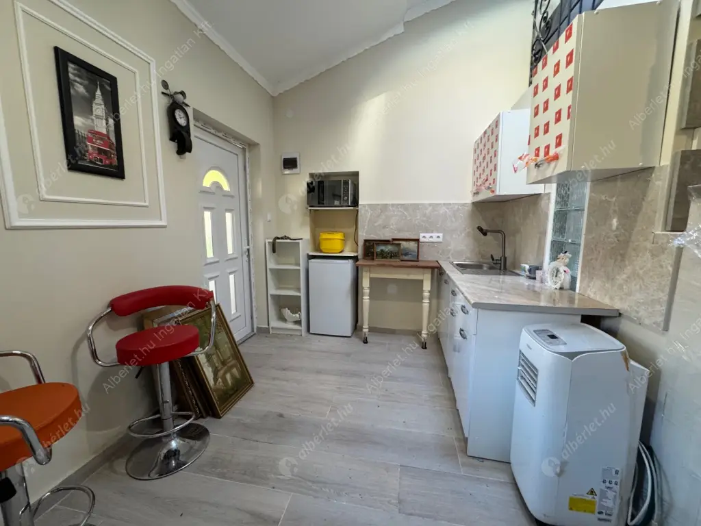 Kiadó albérlet 160000 Ft/hó áron: Budapest, XV. kerület  Wysocki utca . Mérete: 30 nm, 1 szobás | Alberlet.hu - 6573614