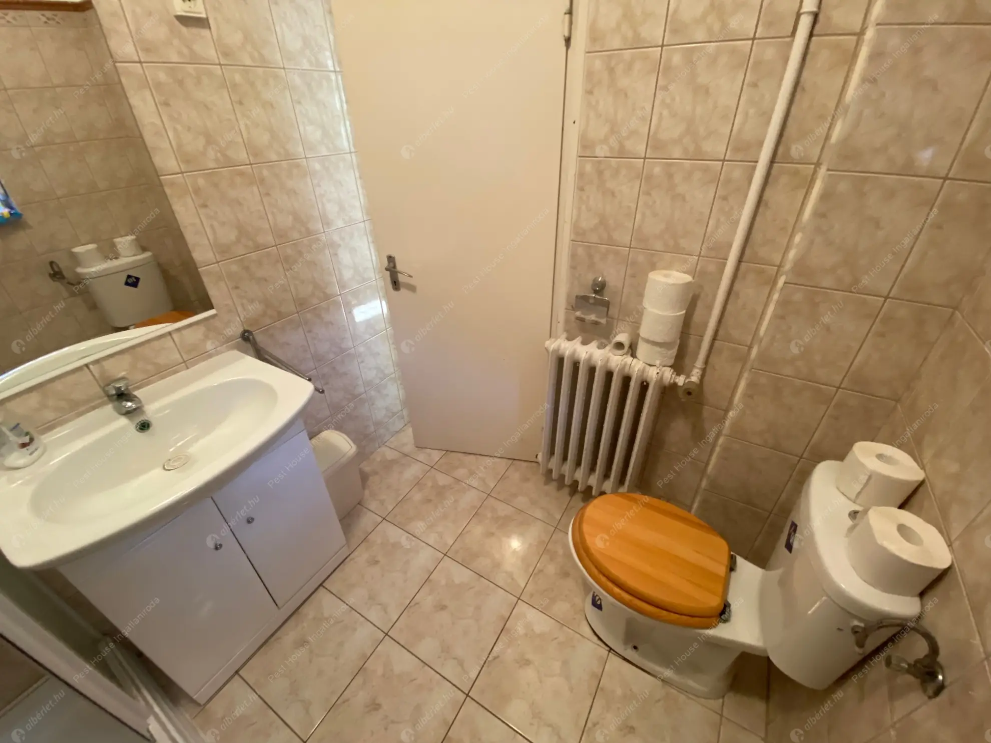 Kiadó albérlet 380000 Ft/hó áron: Budapest, XVI. kerület  Baross Gábor utca. Mérete: 125 nm, 4 szobás | Alberlet.hu - 6563083