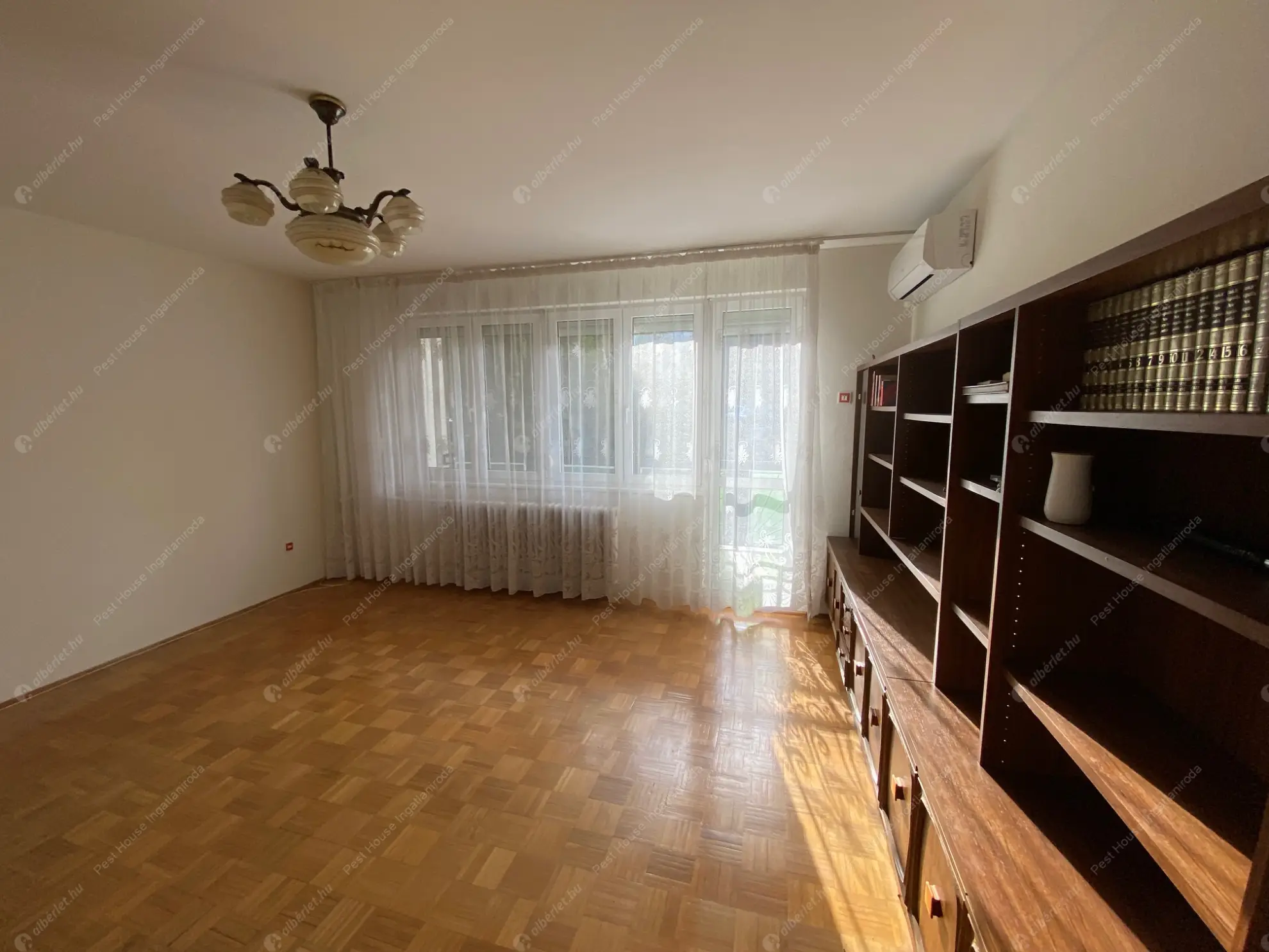 Kiadó albérlet 380000 Ft/hó áron: Budapest, XVI. kerület  Baross Gábor utca. Mérete: 125 nm, 4 szobás | Alberlet.hu - 6563088