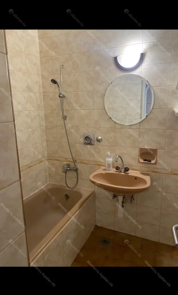 Kiadó albérlet 228000 Ft/hó áron: Budapest, XVI. kerület  Cziráki utca. Mérete: 56 nm, 2 szobás | Alberlet.hu - 6643374