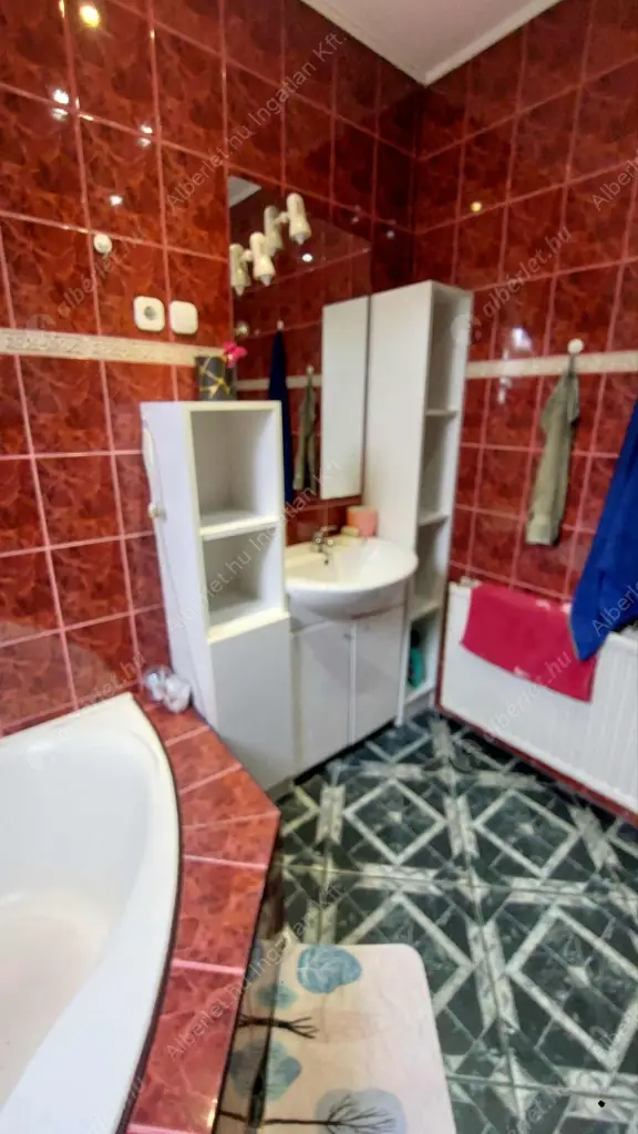 Kiadó albérlet 210000 Ft/hó áron: Budapest, XVI. kerület  Hermina út. Mérete: 57 nm, 1 szobás | Alberlet.hu - 6579654