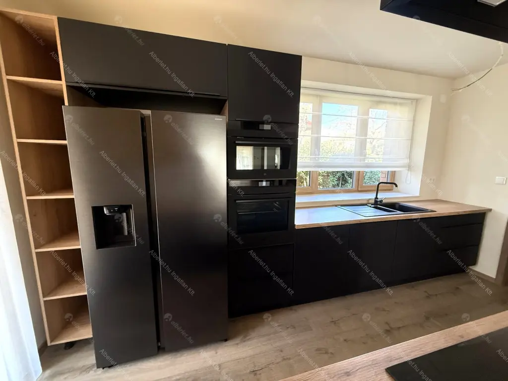 Kiadó albérlet 1590000 Ft/hó áron: Budapest, XVI. kerület  Huszár utca. Mérete: 388 nm, 8 szobás | Alberlet.hu - 6694722