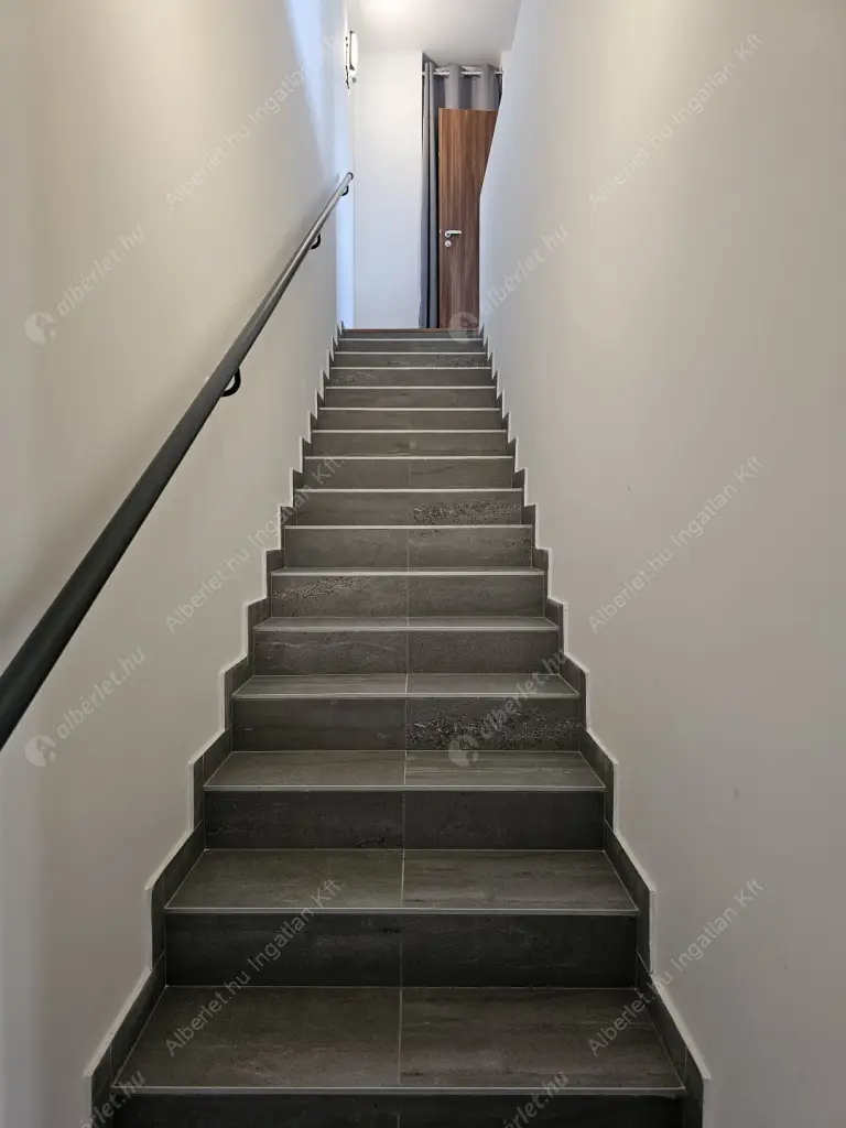 Kiadó albérlet 650000 Ft/hó áron: Budapest, XVI. kerület  Iskola utca. Mérete: 100 nm, 4 szobás | Alberlet.hu - 6522789