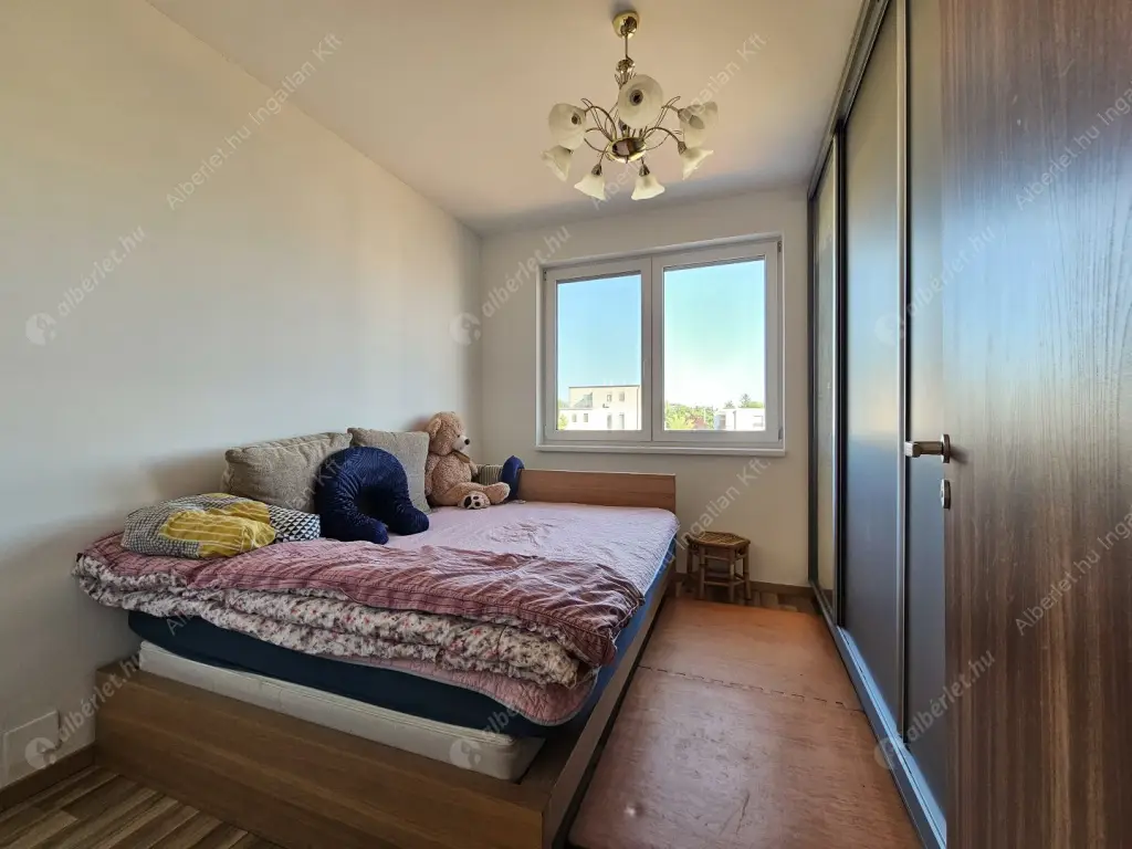 Kiadó albérlet 650000 Ft/hó áron: Budapest, XVI. kerület  Iskola utca. Mérete: 100 nm, 4 szobás | Alberlet.hu - 6522795