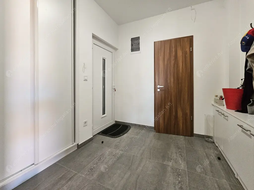 Kiadó albérlet 650000 Ft/hó áron: Budapest, XVI. kerület  Iskola utca. Mérete: 100 nm, 4 szobás | Alberlet.hu - 6522800