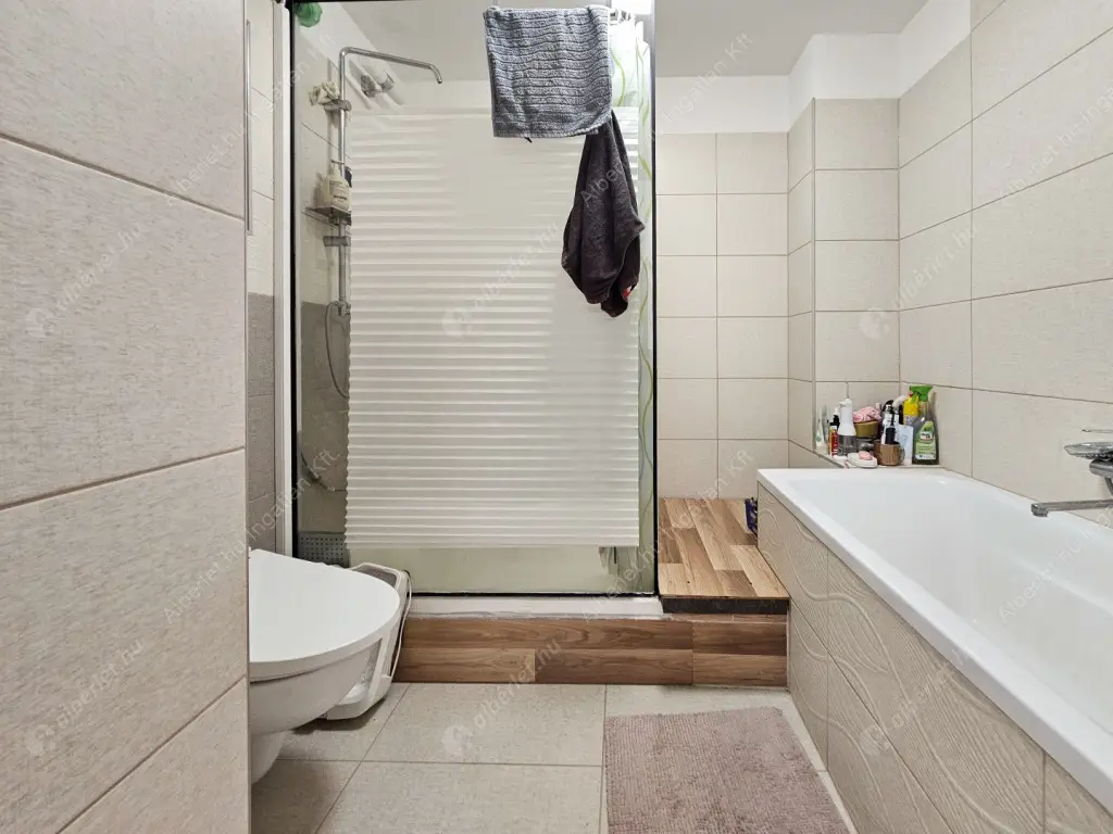 Kiadó albérlet 750000 Ft/hó áron: Budapest, XVI. kerület  Iskola utca. Mérete: 100 nm, 4 szobás | Alberlet.hu - 6599854