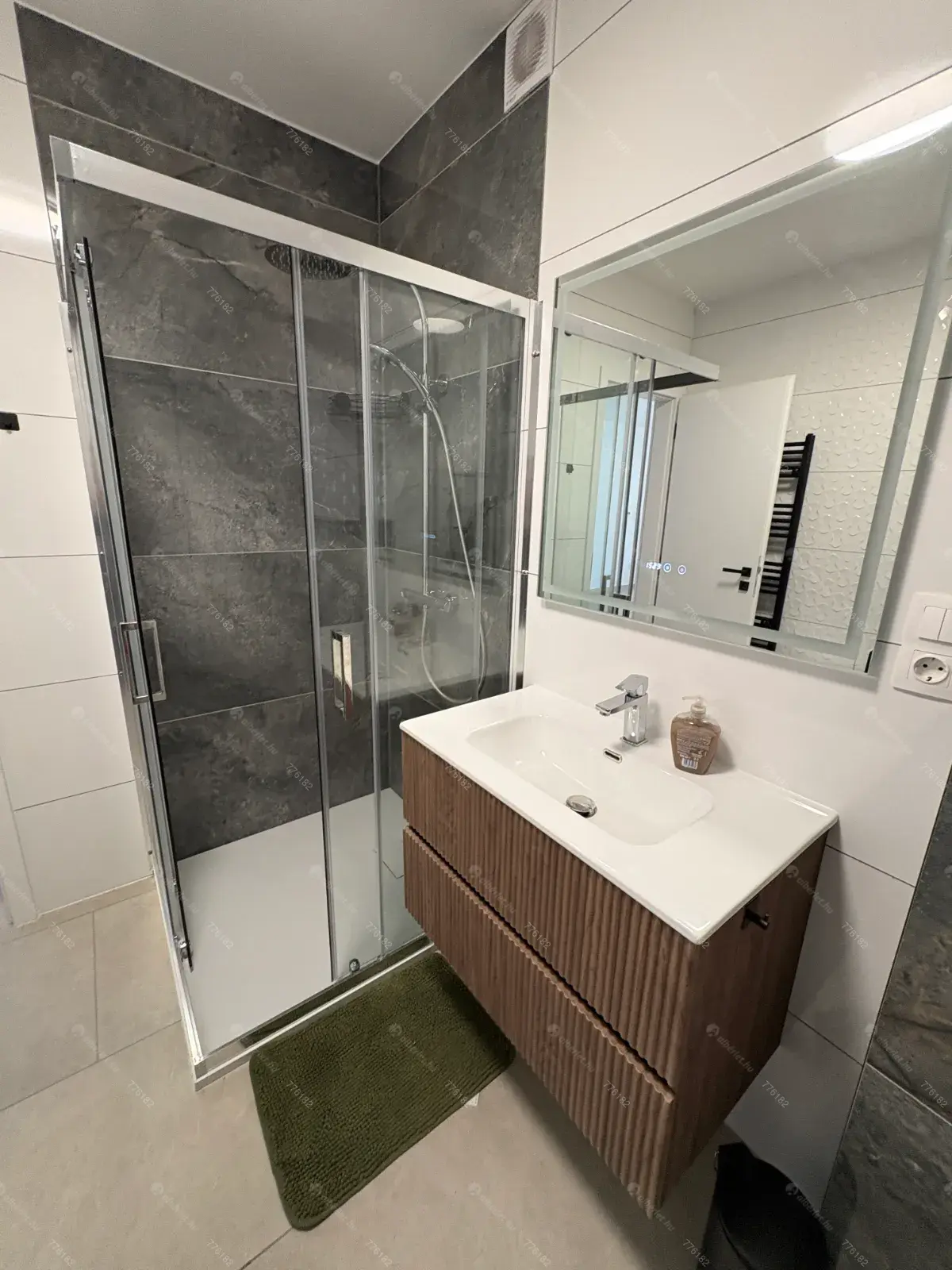 Kiadó albérlet 400000 Ft/hó áron: Budapest, XVI. kerület  Iskola utca. Mérete: 113 nm, 5 szobás | Alberlet.hu - 6681143