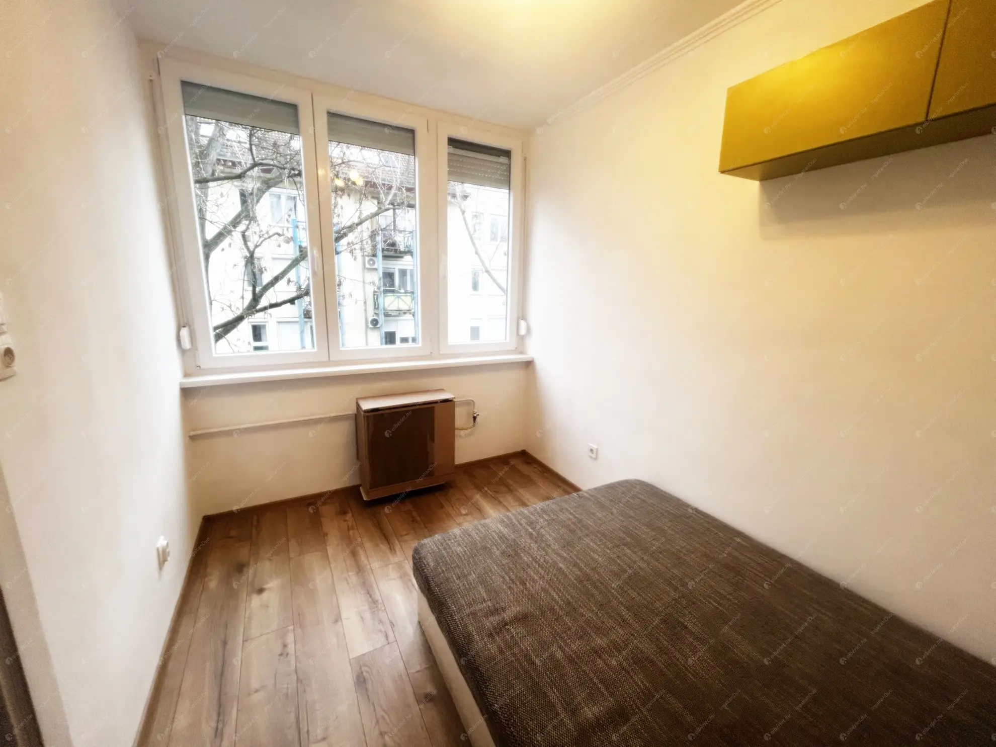 Kiadó albérlet 220000 Ft/hó áron: Budapest, XVI. kerület  Koronafürt utca. Mérete: 51 nm, 1 szobás | Alberlet.hu - 6599644