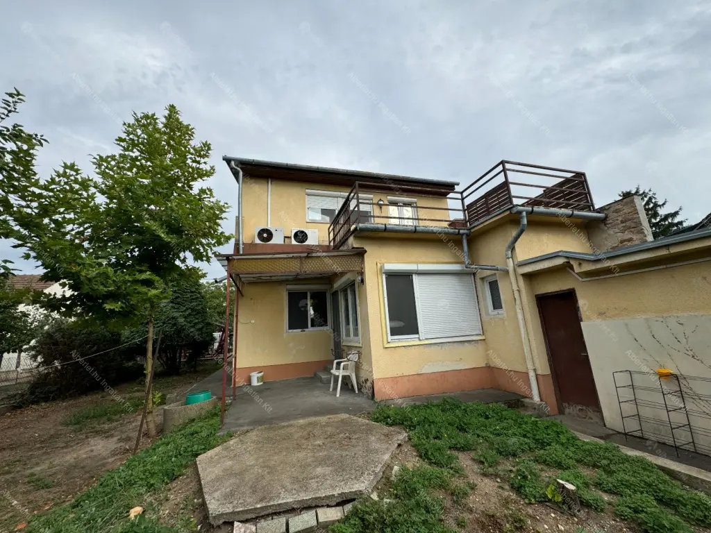 Kiadó albérlet 500000 Ft/hó áron: Budapest, XVI. kerület  Lapos köz. Mérete: 166 nm, 5 szobás | Alberlet.hu - 6672760