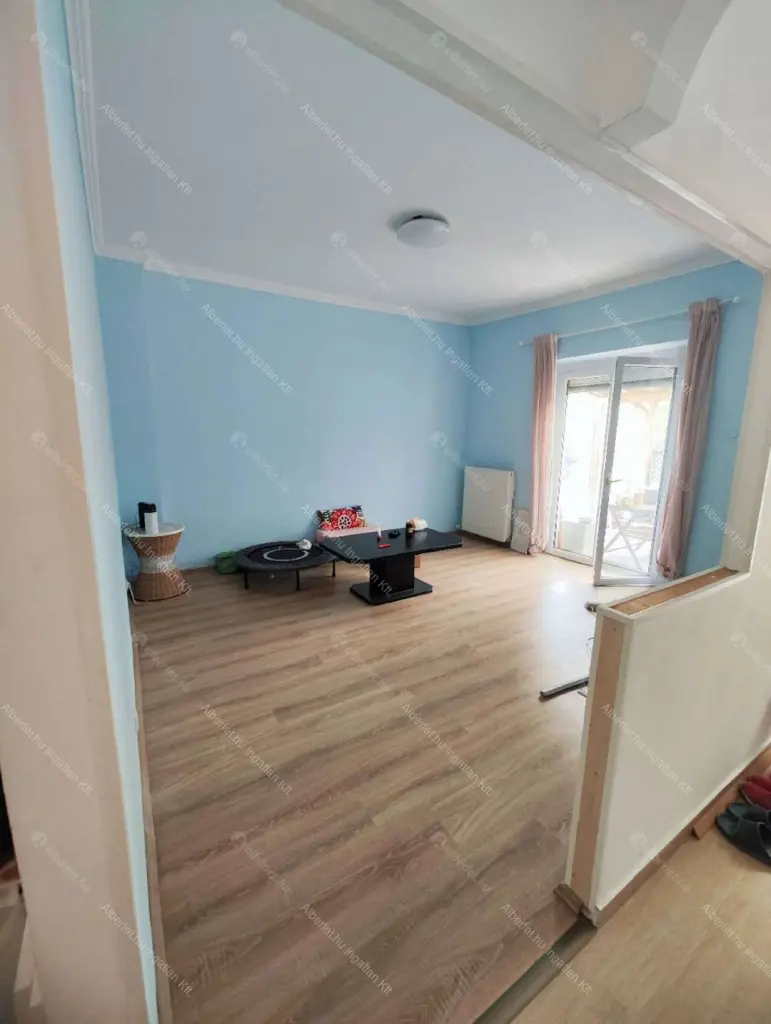 Kiadó albérlet 450000 Ft/hó áron: Budapest, XVI. kerület  Lapos köz. Mérete: 166 nm, 5 szobás | Alberlet.hu - 6706602