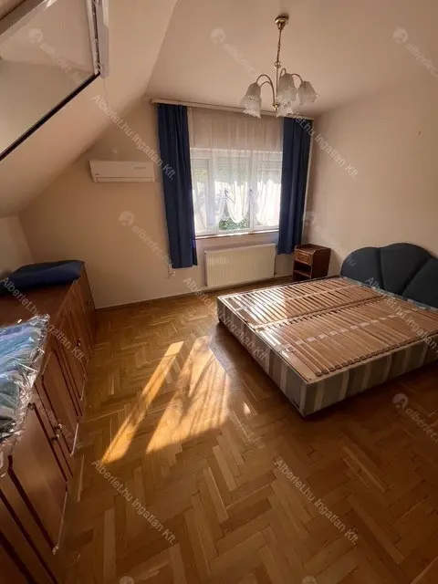 Kiadó albérlet 700000 Ft/hó áron: Budapest, XVI. kerület  Petőfi utca. Mérete: 160 nm, 4 szobás | Alberlet.hu - 6755585