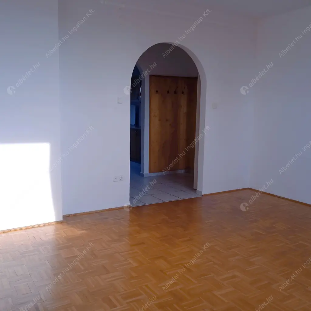 Kiadó albérlet 240000 Ft/hó áron: Budapest, XVI. kerület  Rákosi út. Mérete: 67 nm, 3 szobás | Alberlet.hu - 6614265