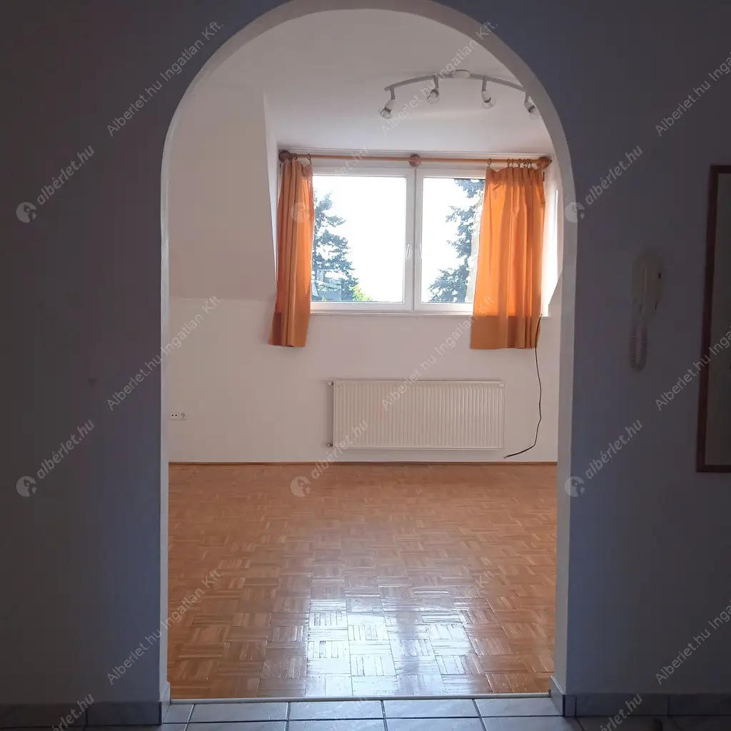 Kiadó albérlet 240000 Ft/hó áron: Budapest, XVI. kerület  Rákosi út. Mérete: 67 nm, 3 szobás | Alberlet.hu - 6614270