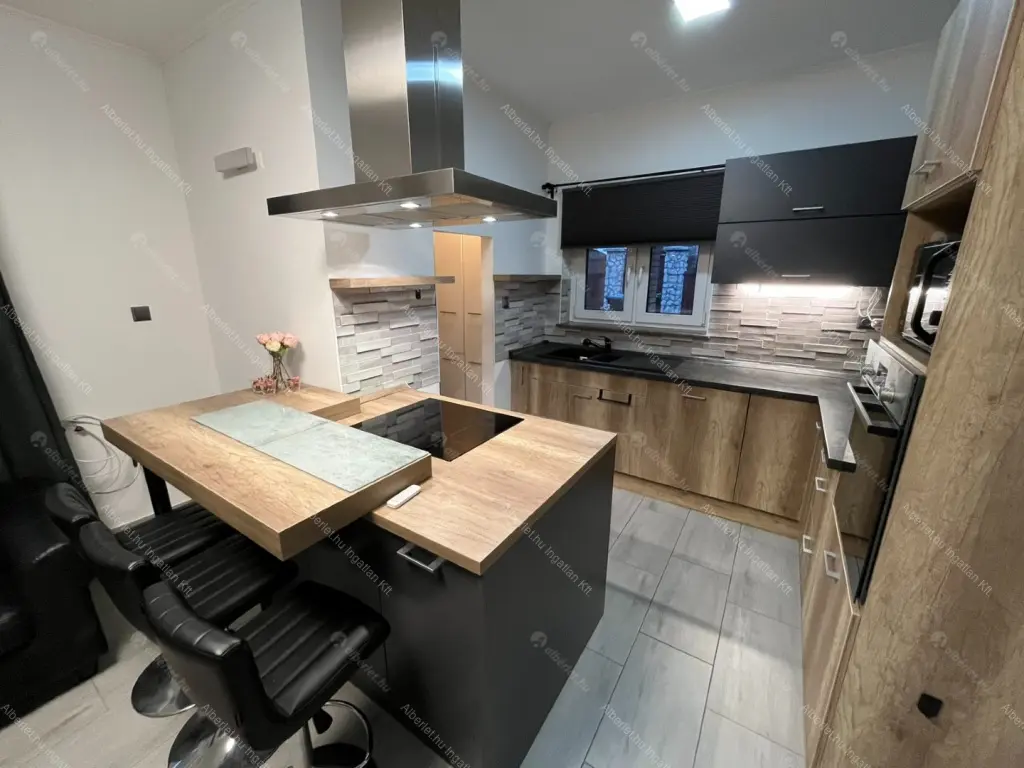 Kiadó albérlet 550000 Ft/hó áron: Budapest, XVI. kerület  Rendelő utca. Mérete: 130 nm, 2 szobás | Alberlet.hu - 6683540