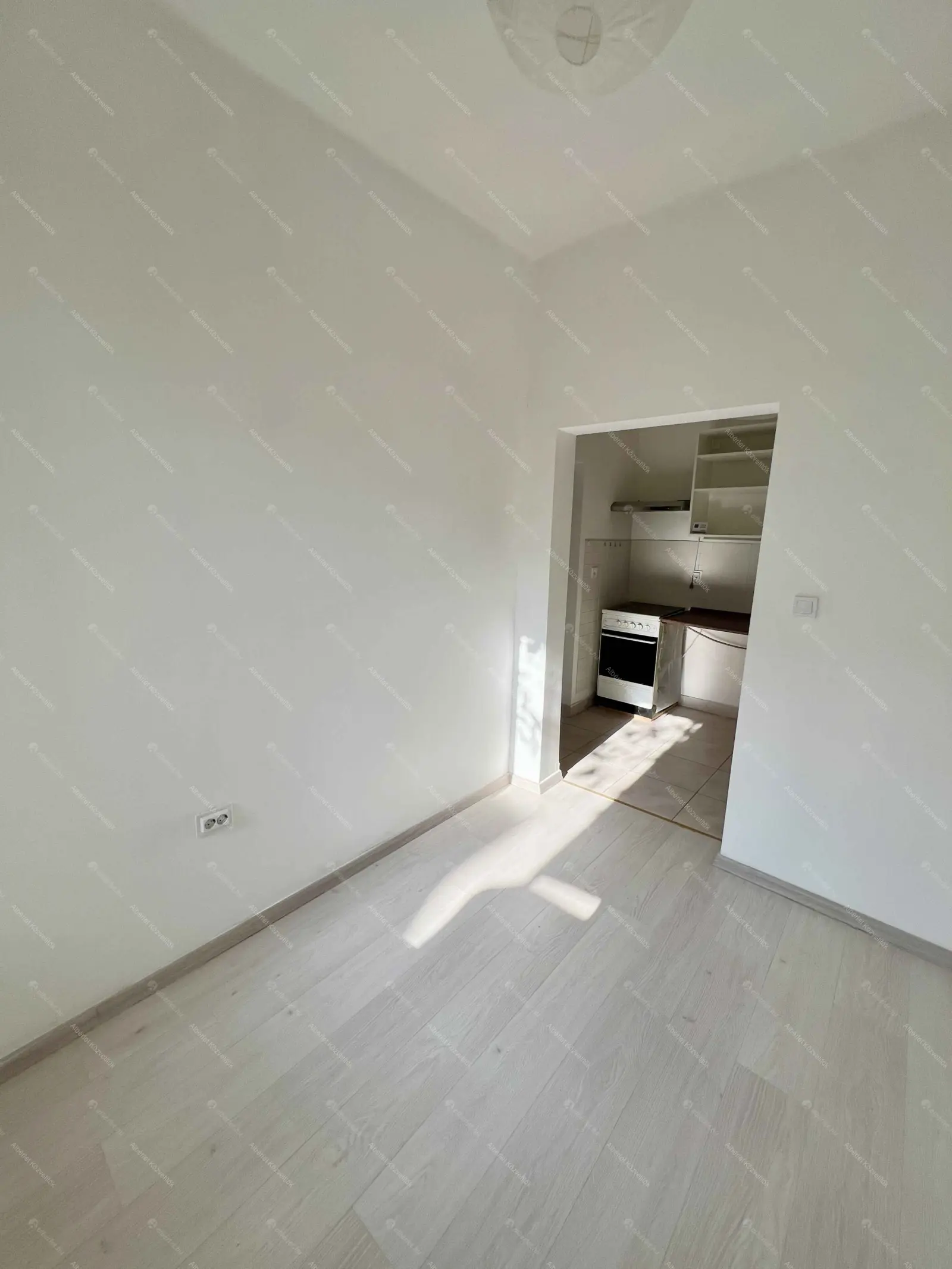 Kiadó albérlet 190000 Ft/hó áron: Budapest, XVI. kerület  Szérű utca. Mérete: 43 nm, 1 szobás | Alberlet.hu - 6653950