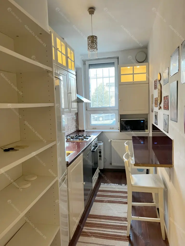 Kiadó albérlet 210000 Ft/hó áron: Budapest, XVI. kerület  Tavirózsa utca. Mérete: 47 nm, 2 szobás | Alberlet.hu - 6642897