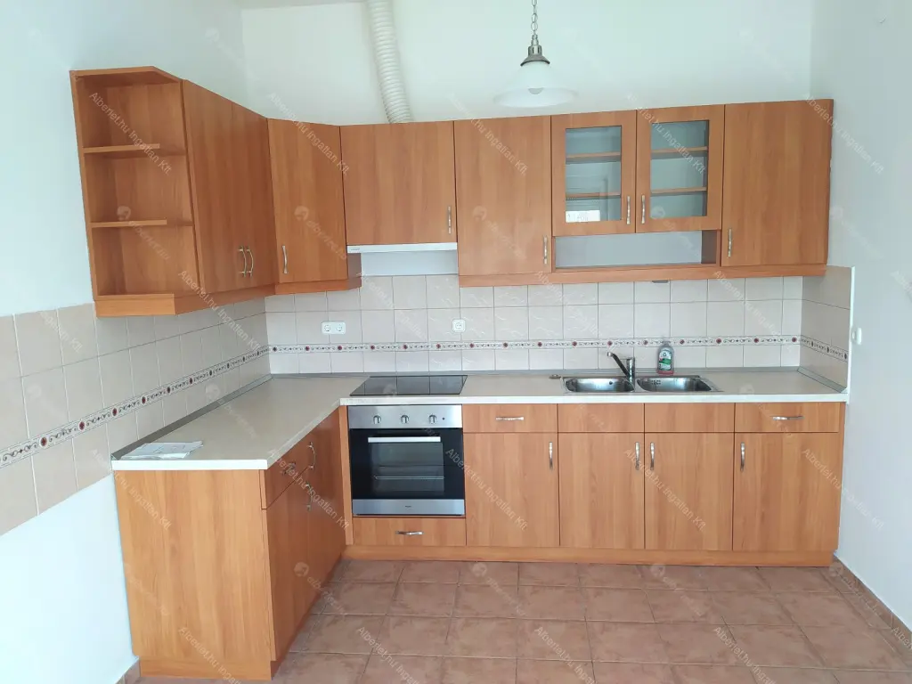 Kiadó albérlet 230000 Ft/hó áron: Budapest, XVI. kerület  Újszász utca. Mérete: 57 nm, 2 szobás | Alberlet.hu - 6692440