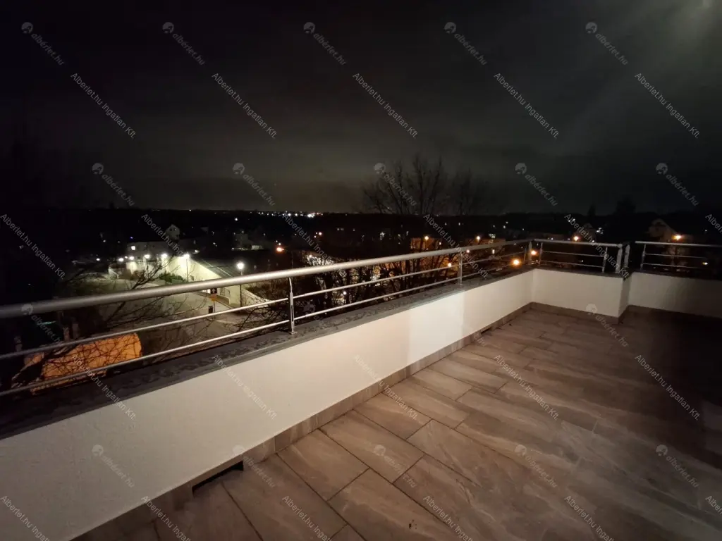 Kiadó albérlet 500000 Ft/hó áron: Budapest, XVI. kerület  Vágás utca. Mérete: 125 nm, 4 szobás | Alberlet.hu - 6650891