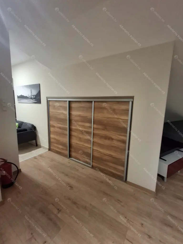 Kiadó albérlet 500000 Ft/hó áron: Budapest, XVI. kerület  Vágás utca. Mérete: 125 nm, 4 szobás | Alberlet.hu - 6650898