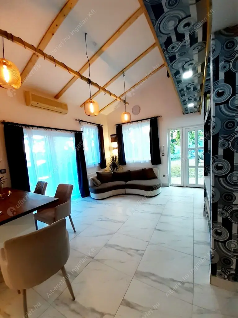 Kiadó albérlet 420000 Ft/hó áron: Budapest, XVI. kerület  Vidám vásár utca. Mérete: 80 nm, 4 szobás | Alberlet.hu - 6638513