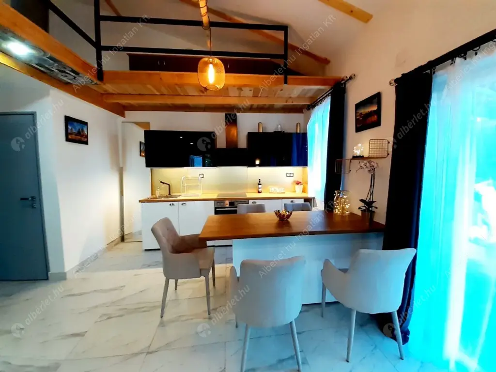 Kiadó albérlet 420000 Ft/hó áron: Budapest, XVI. kerület  Vidám vásár utca. Mérete: 80 nm, 4 szobás | Alberlet.hu - 6638523