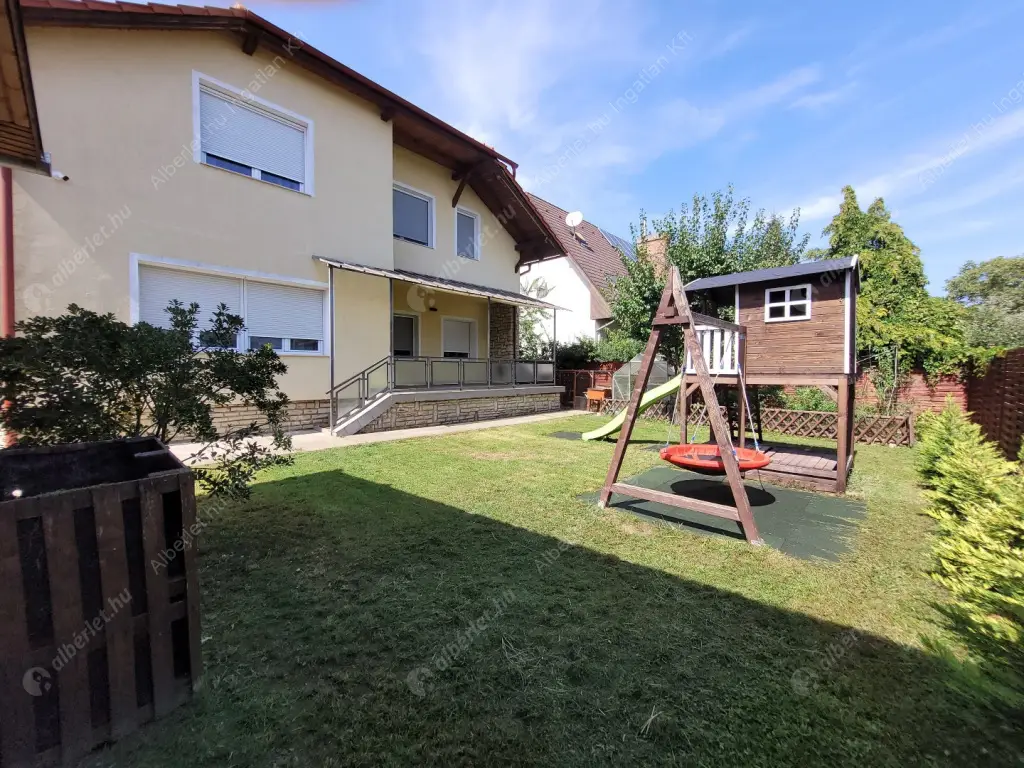 Kiadó albérlet 1500000 Ft/hó áron: Budapest, XVII. kerület  540. utca. Mérete: 220 nm, 8 szobás | Alberlet.hu - 6556998