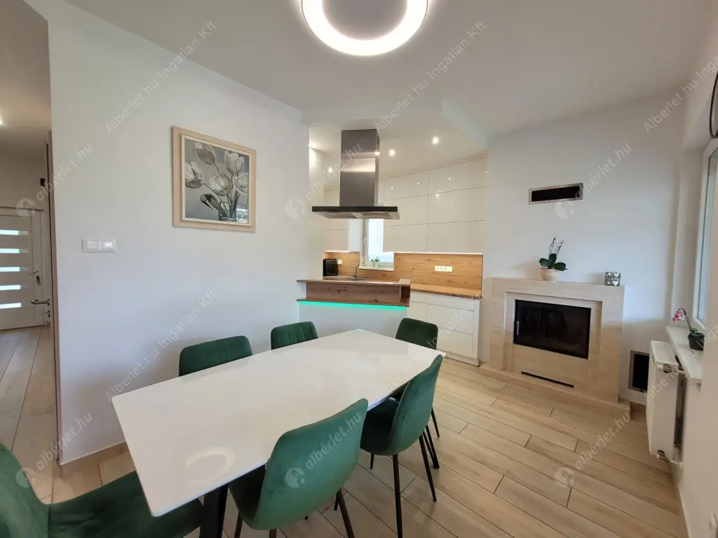 Kiadó albérlet 1500000 Ft/hó áron: Budapest, XVII. kerület  540. utca. Mérete: 220 nm, 8 szobás | Alberlet.hu - 6556999