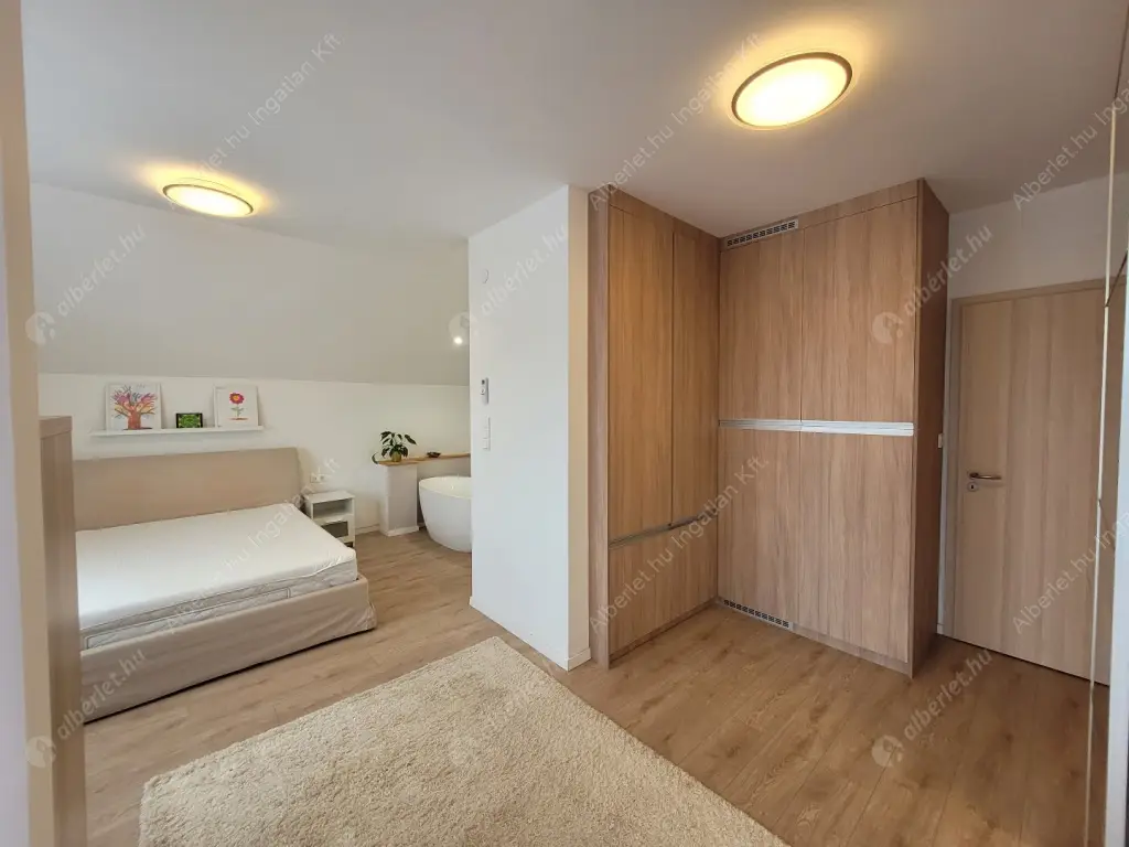 Kiadó albérlet 1500000 Ft/hó áron: Budapest, XVII. kerület  540. utca. Mérete: 220 nm, 8 szobás | Alberlet.hu - 6557003